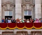 Lordul Frederick Windsor şi Sophie Winkleman la balcon, alături de Familia Regală (în extrema stângă)