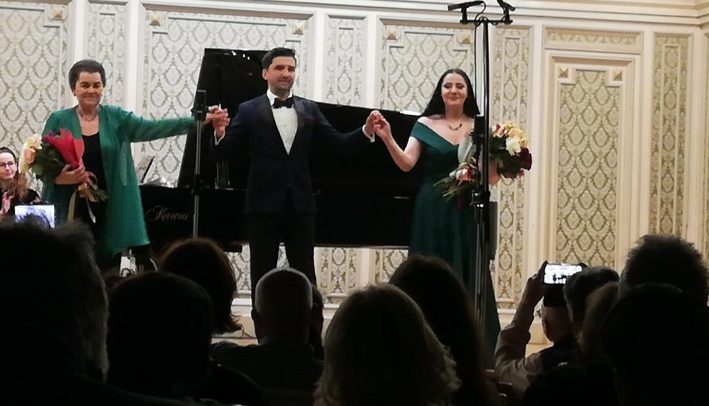 Tineri cântăreți în spectacol și recital (IV)