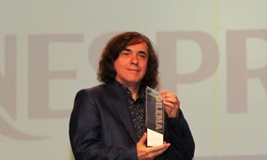 Mircea Cărtărescu: „Creionul de tîmplărie”, Humanitas jpeg