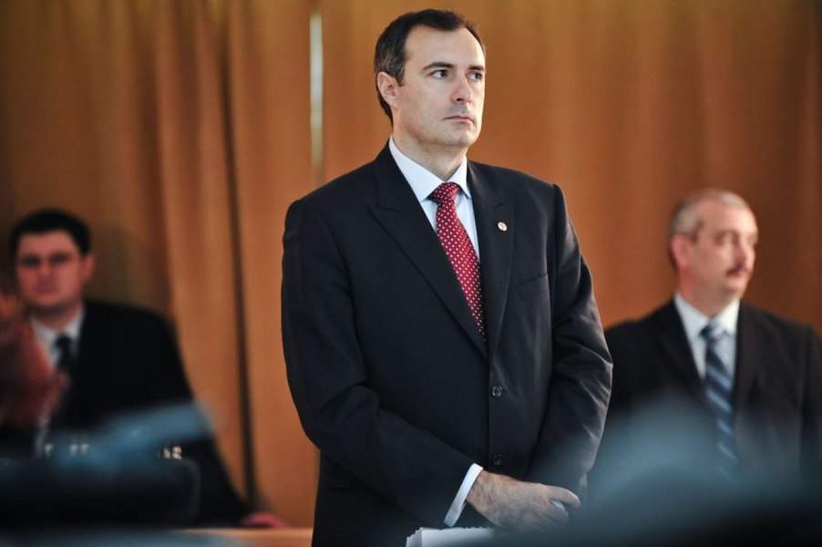 „Arma secretă” cu care s-a prezentat Dumitru Dumbravă la Curtea de Apel București: „Un fel de HIMARS al câmpului tactic”