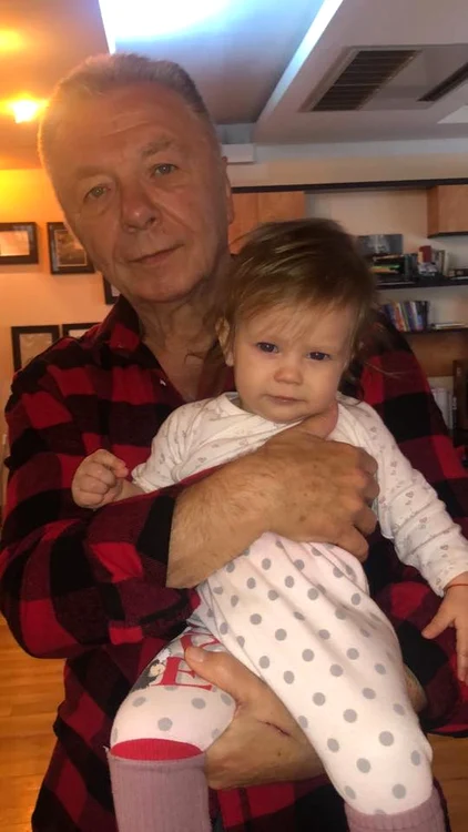 Tatăl lui Codin Maticiuc este topit după nepoțica lui