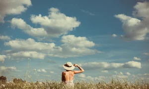 woman portrait hat jpg