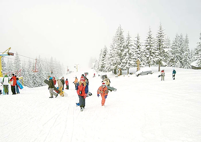 
    Potrivit Codului Muncii zilele libere legale de Crăciun sunt 25 şi 26 decembrie, iar de Revelion, 31 şi 1 ianuarie.  