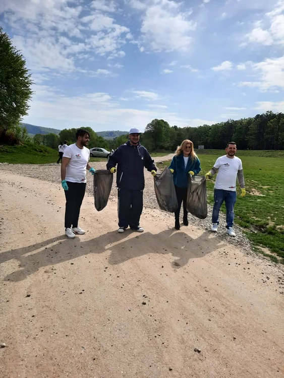 Johny Romano, Nick Nnd, Liana Stanciu și Marius China au mers la Râmnicu Vâlcea / foto: Click!