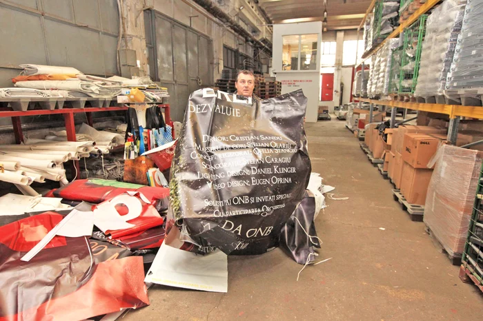 Aceste genți și sacoșe au fost cândva reclame și mash-uriFoto: Roberto Sălceanu