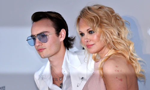 1 pamela anderson si fiul profimedia 0436191982 jpg jpeg
