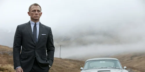 james bond foto outnow.ch