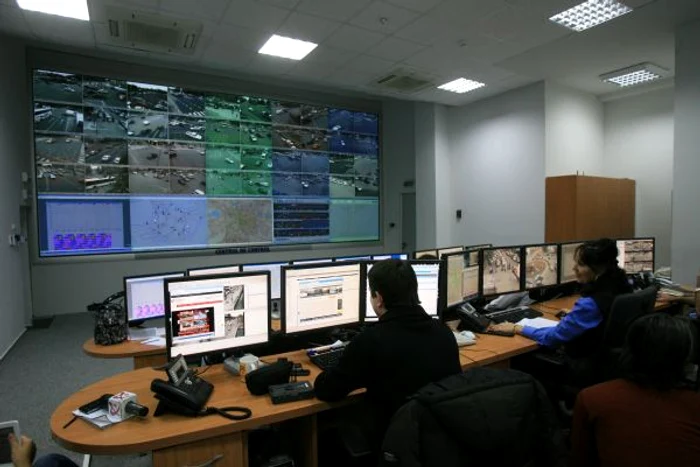 Imagini de la Centrul InfoTrafic