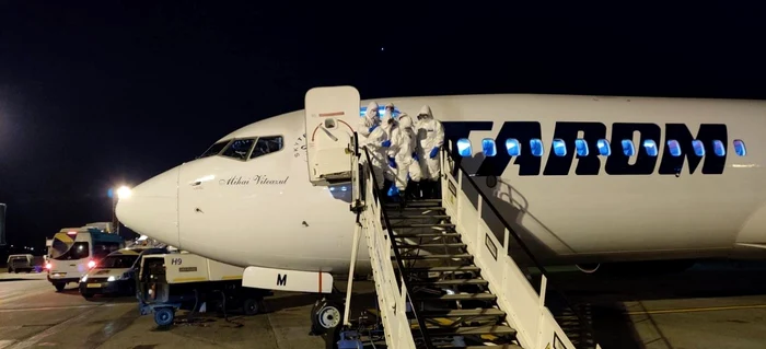 Românii au fost repatriaţi cu o cursă specială a Tarom