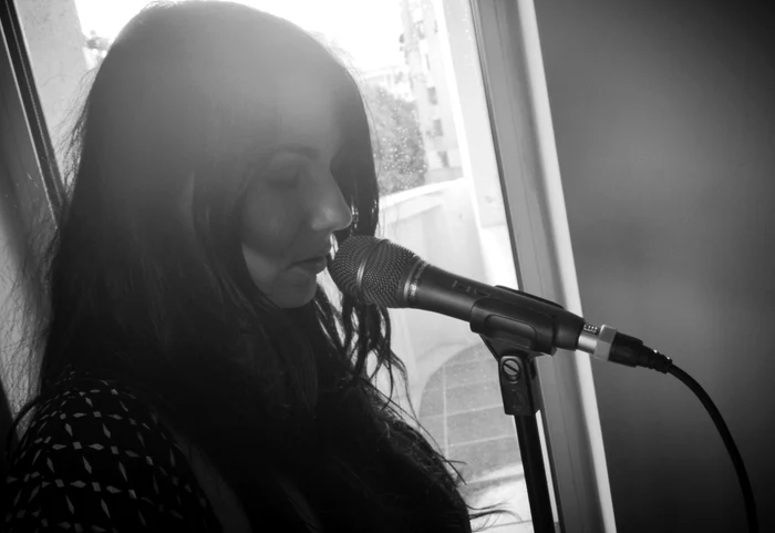 Navi a înregistrat un cover pentru piesa "Back To Life" foto: NMC