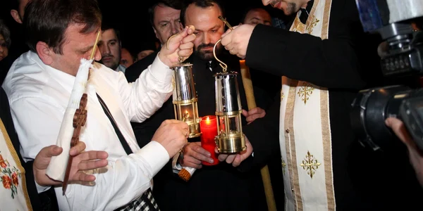 Flutur va aduce diseară Lumina Sfântă în Suceava. Foto: Florin Paiu