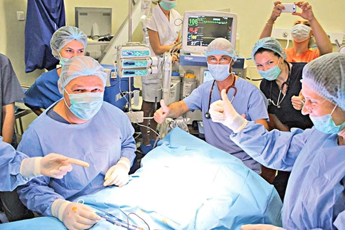 La final, medicii au fost fericiţi că totul a decurs bine