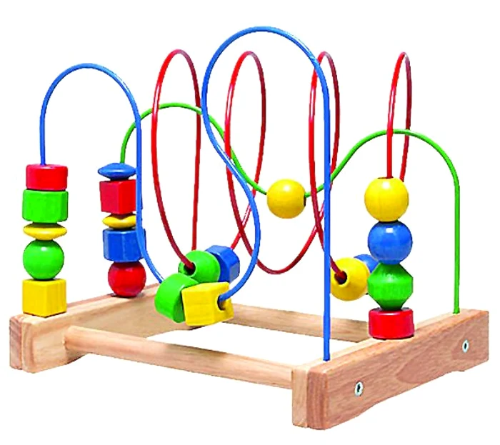 Joc cu figurine din lemn