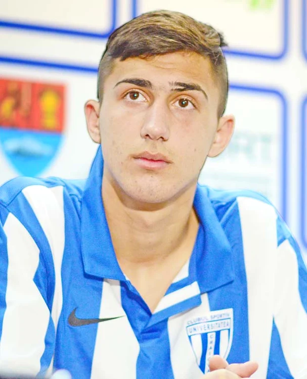 
    Tătăruşanu nu a putut face  minuni în faţa atacanţilor  Ucrainei, rămaşi mereu mult  prea liberi în careul nostru   