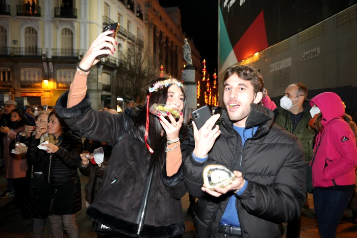 Spaniolii dau șampania pe struguri verzi (Foto: Profimedia)