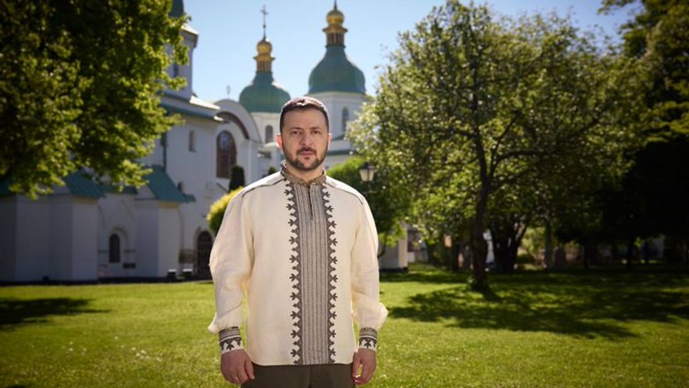 Mesajul lui Zelenski de Paște: „Ucrainenii îngenunchează doar în rugăciune"