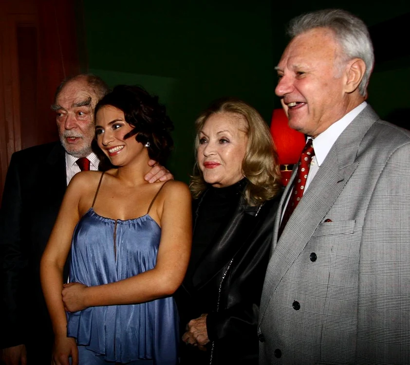Adina Buzatu şi Zina Dumitrescu