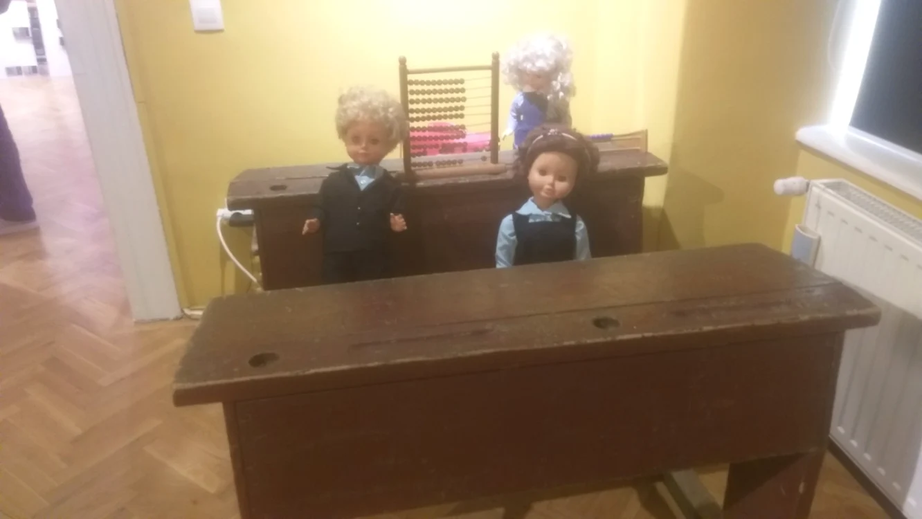 Expoziţia „Şcoala de altădată” de la Muzeul Casa Mureşenilor din Braşov FOTO Ioan Buciumar