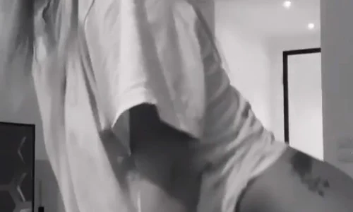 Alexandra a dansat lasiv în fața camerei  jpeg