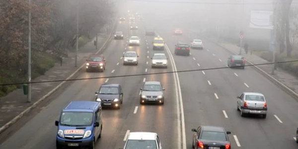 Circulaţia rutieră va fi îngreunată de fenomenele meteorologice periculoase