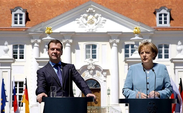 Cancelarul german Angela Merkel și Președintele Federației Ruse, Dimitri Medvedev