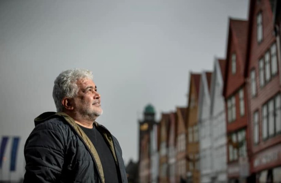Scriitorul sirian Khaled Khalifa a murit la 59 de ani