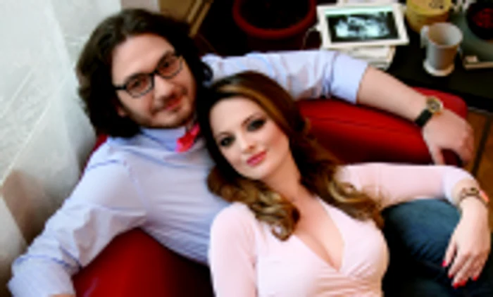 Un cuplu fericit: Florin Dumitrescu şi Cristina
