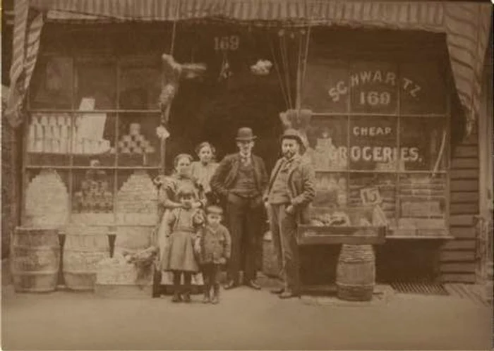 Familia Schwartz în San Francisco în anul 1896 FOTO Libby Schwartz Davies/facebook