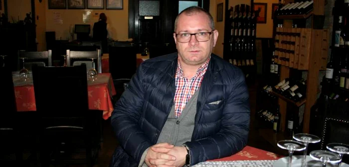 Giani Iacob, administrator de restaurant, aşteaptă de mult timp această lege  FOTO: Ştefan Borcea