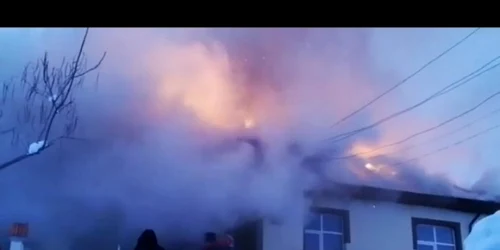 incendiu cămin cultural osica