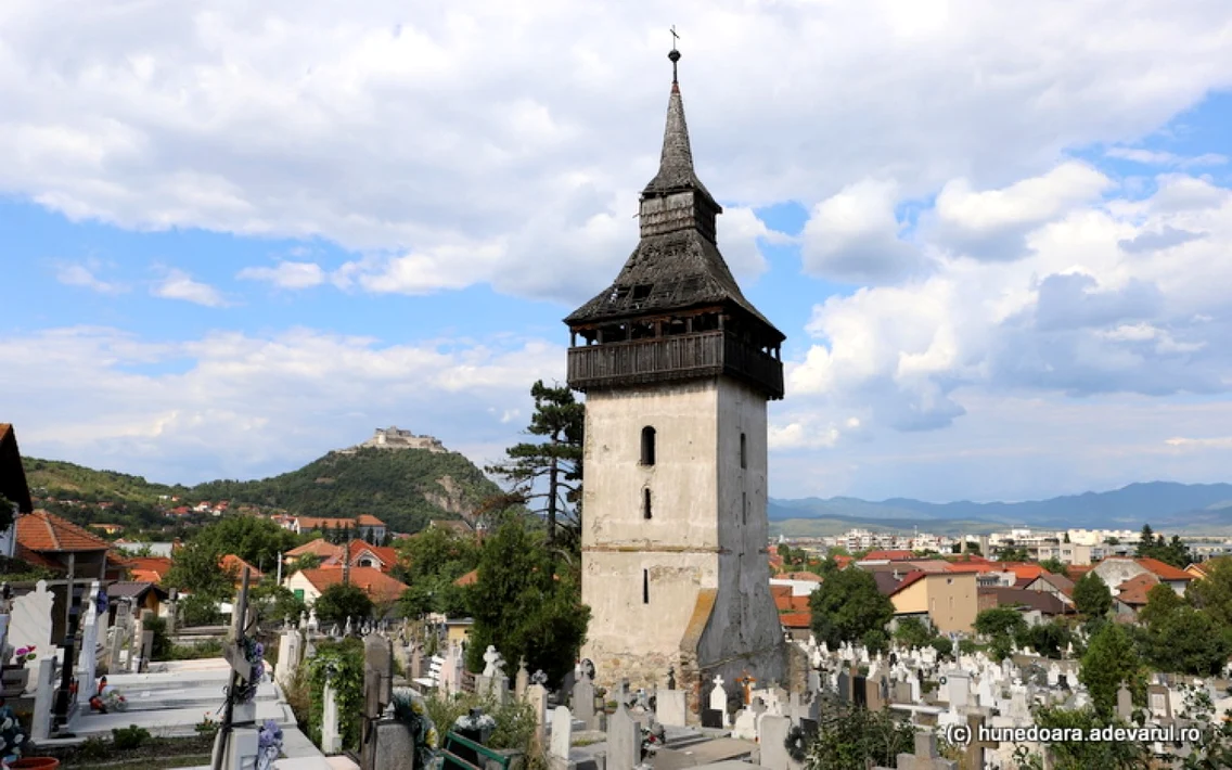 turn biserica veche deva foto daniel guta adevarul