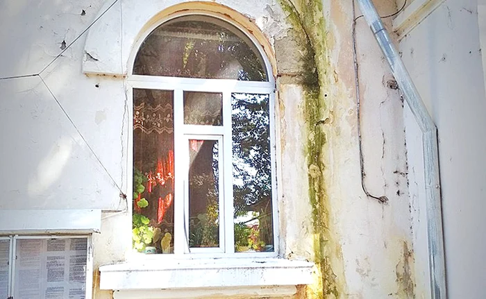 Aşa arăta clădirea internatului unde a fost cazat grupul de liceeni pasionaţi de istorie