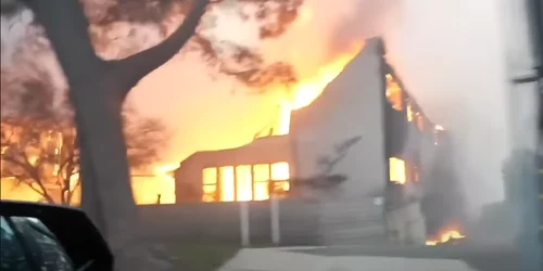 Incendiu California captura NBC News png
