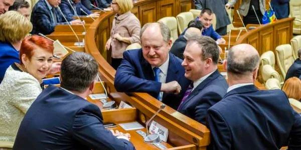 marcel raducan parlament moldova FOTO Alexandru Tarlev