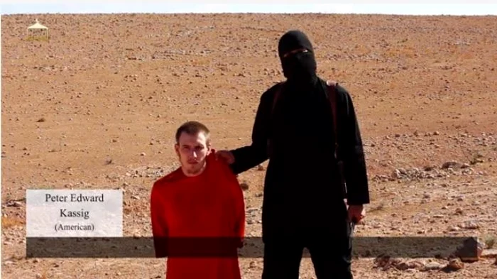 Peter Kassig a fost ucis cu brutalitate de către extremiştii islamiciFoto: Captură video ISIS
