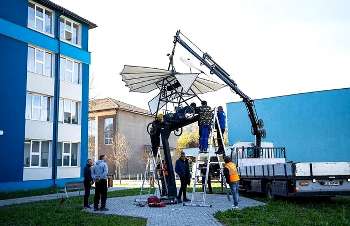 Așa arată avionul construit de elevii din Reșița FOTO Primăria Reșița