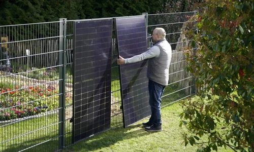 gard din panouri solare in Germania GreenAkku ZaunPV 2 jpg