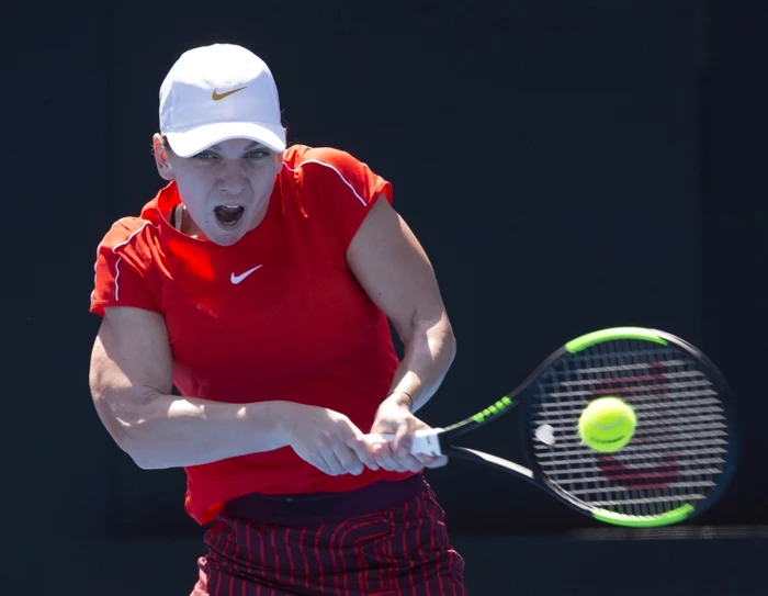 
    Simona Halep n-a dramatizat după eșecul de la SydneyFoto: EPA  
