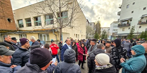 protest dragasani foto primar costinel stoica jpg