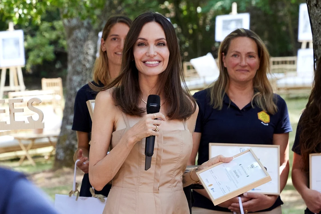 1 angelina jolie profimedia 0622596974 jpg jpeg
