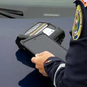 Amenda rutieră cu tableta la Sibiu Foto Dan Claudiu Buzdugan 