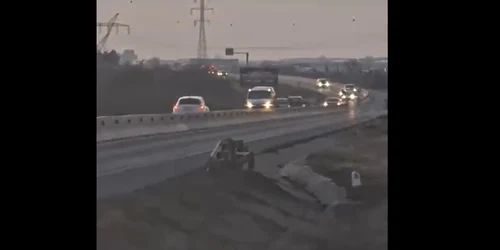 Șofer pe contrasens pe centrua de nord a Timișoarei Foto captură video Sursa de Vest jpg