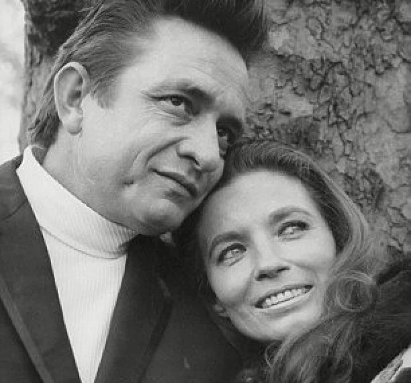 JohnnyCash şi soţia lui June
