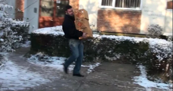 Polițiștii au confiscat sute de mii de petarde