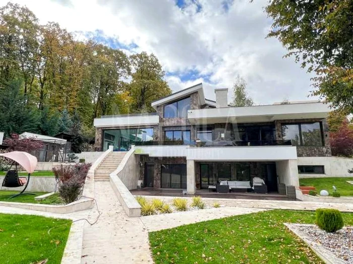 Casa din satul Negreni (Cluj) se vinde cu 38.500 euro Foto: imobiliare.ro