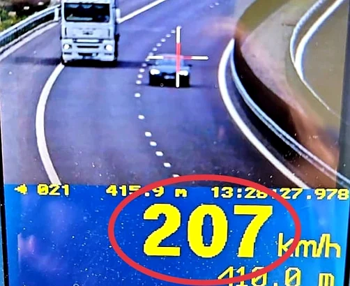 Șofer de 18 ani prins cu 207 km/h FOTO Poliția Română