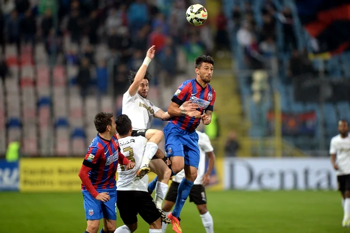 
    Steaua - Astra e derby-ul semifinalelor Cupei Ligii  