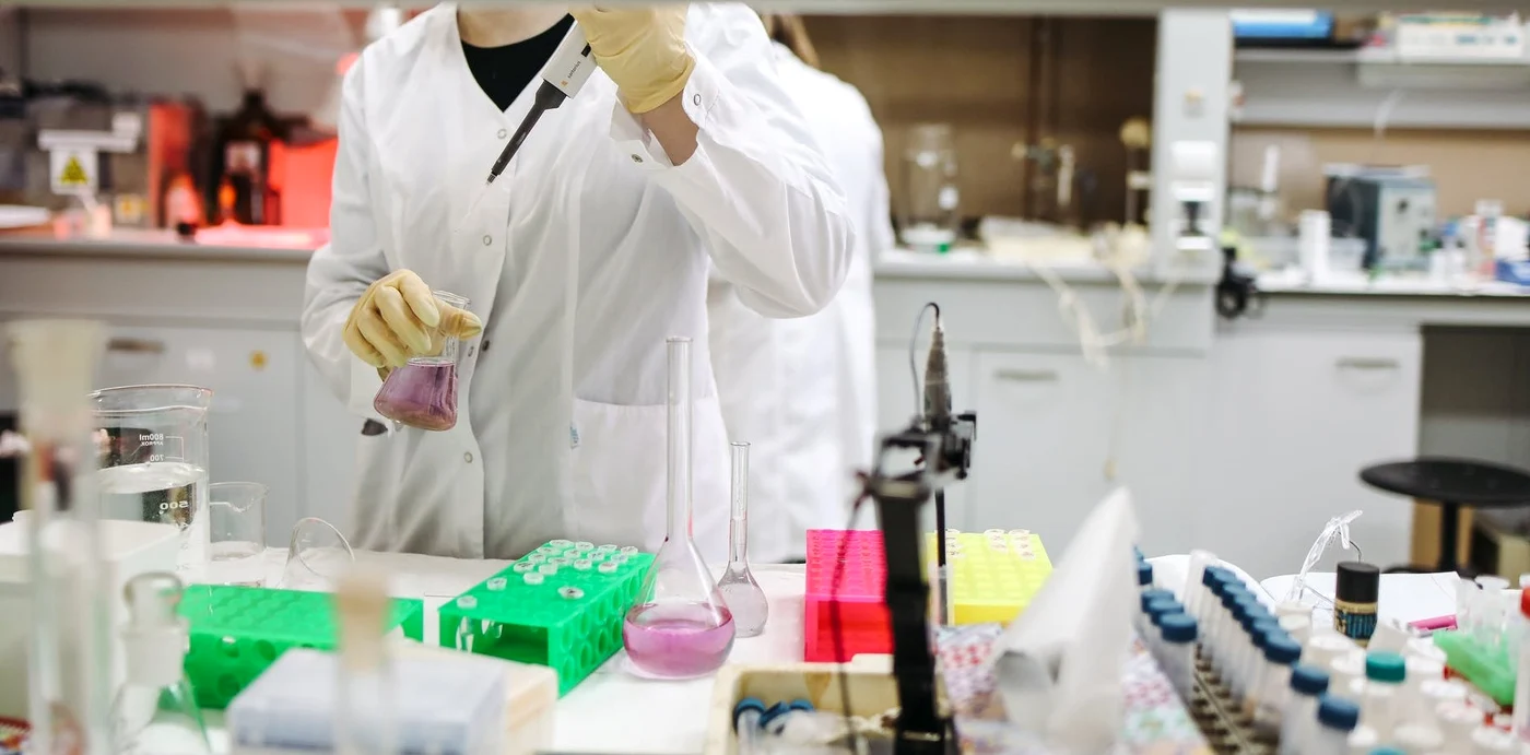 Coronavirusul va continua să producă efecte devastatoare pe termen lung în economiile marilor state ale lumiifoto: Pexels.com