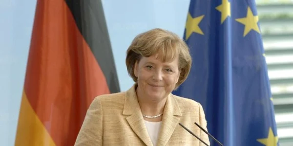 Angela Merkel, cancelarul Germaniei, dorește modificarea imediată a tratatului UE