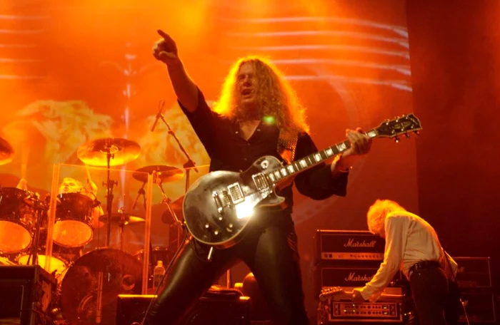 Chitaristul britanic John Sykes a murit la vârsta de 65 de ani Foto: johnsykes.com